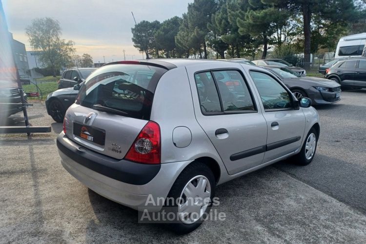 Renault Clio II 1.2 i 75CV CAMPUS 5P - FAIBLE KILOMETRAGE CLIM - <small></small> 6.990 € <small>TTC</small> - #7