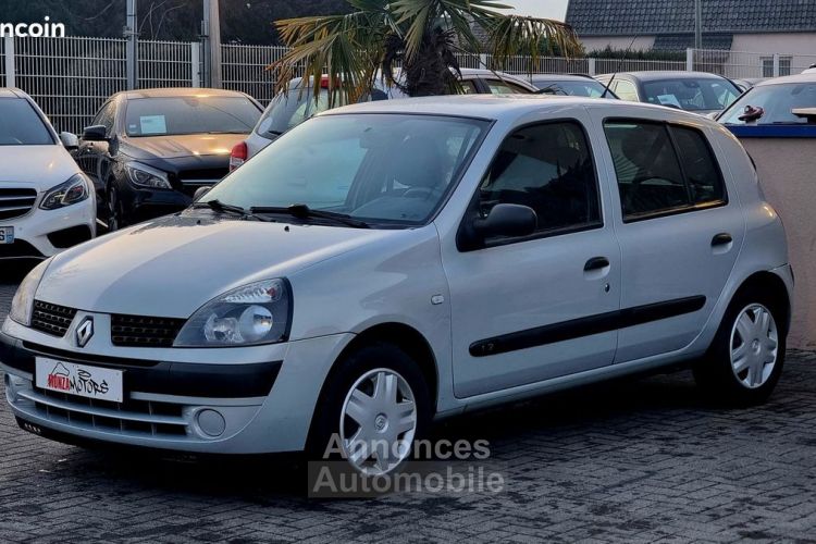 Renault Clio II 1.2 i AUTHENTIQUE 61 260 Km GARANTI 12 MOIS - <small></small> 3.990 € <small>TTC</small> - #1