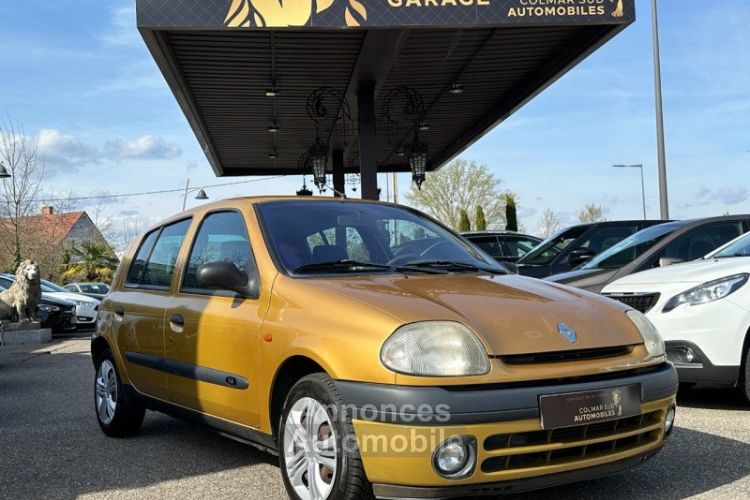 Renault Clio II 1.4 75CH RTE 5P - <small></small> 4.290 € <small>TTC</small> - #7