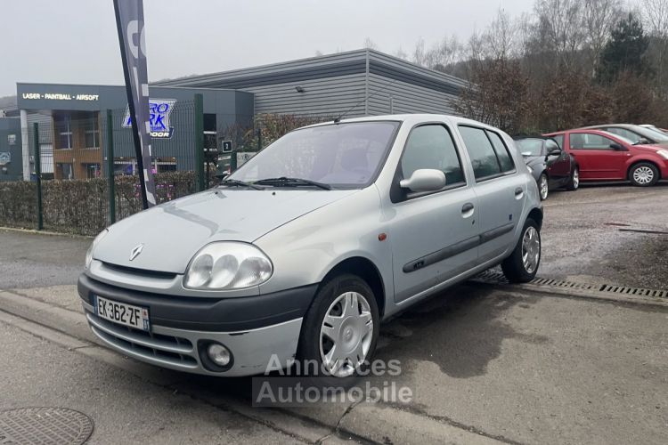 Renault Clio II 1.4 75CV - <small></small> 3.200 € <small>TTC</small> - #1