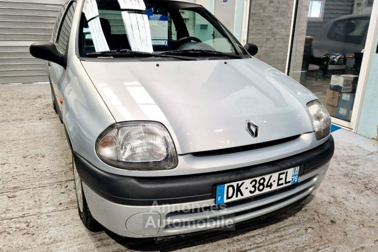 Renault Clio II 1.4 RT - <small></small> 2.990 € <small>TTC</small> - #1