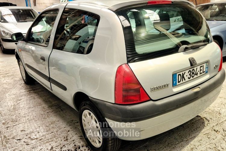 Renault Clio II 1.4 RT - <small></small> 2.990 € <small>TTC</small> - #4