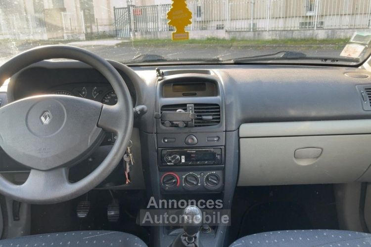 Renault Clio II 1.5 DCI 65CH EXPRESSION 5P - <small></small> 5.100 € <small>TTC</small> - #7