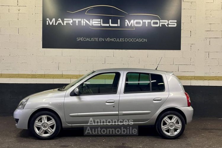 Renault Clio II 1.5 dCi65 Campus Dynamique 5p - <small></small> 6.990 € <small>TTC</small> - #2