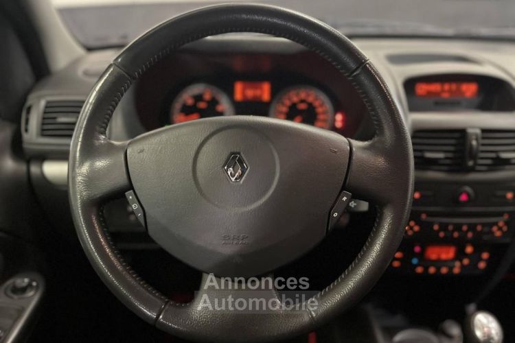 Renault Clio II 1.5 dCi65 Campus Dynamique 5p - <small></small> 6.990 € <small>TTC</small> - #18