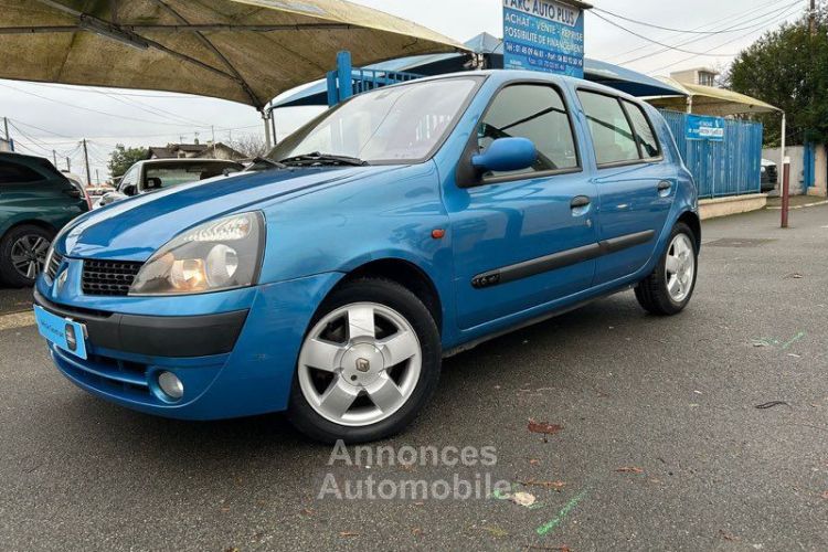 Renault Clio II 1.6L 107CV - <small></small> 2.490 € <small>TTC</small> - #1