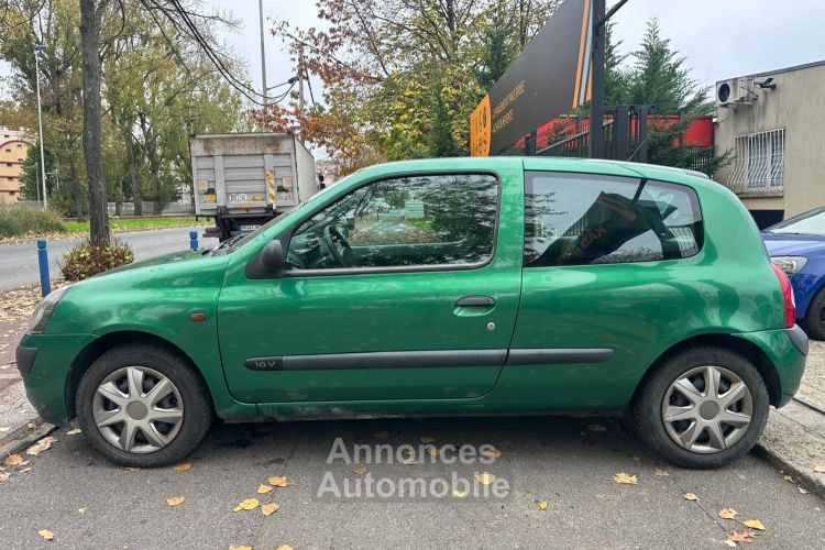 Renault Clio II (2) 1.2 16S EXPRESSION QUICKSHIFT 3P - <small></small> 3.995 € <small>TTC</small> - #4