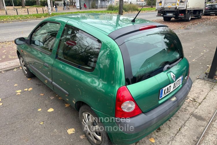 Renault Clio II (2) 1.2 16S EXPRESSION QUICKSHIFT 3P - <small></small> 3.995 € <small>TTC</small> - #6