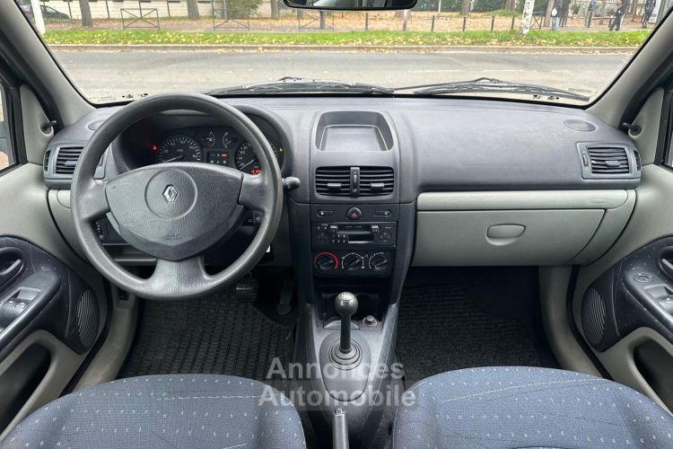 Renault Clio II (2) 1.2 16S EXPRESSION QUICKSHIFT 3P - <small></small> 3.995 € <small>TTC</small> - #15