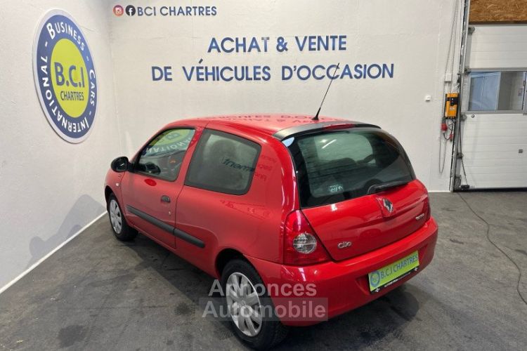 Renault Clio II CAMPUS 1.2 16V 75CH AUTHENTIQUE ECO² 3P - <small></small> 6.990 € <small>TTC</small> - #4