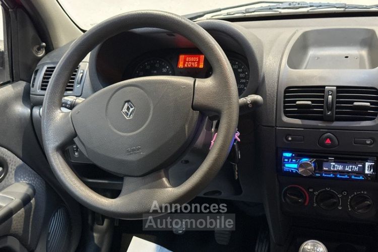 Renault Clio II CAMPUS 1.2 16V 75CH AUTHENTIQUE ECO² 3P - <small></small> 6.990 € <small>TTC</small> - #9