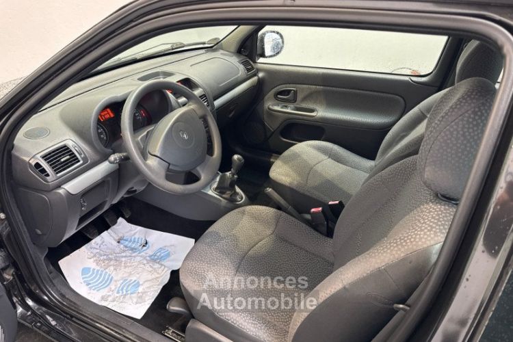 Renault Clio II CAMPUS 1.2 16V 75CH AUTHENTIQUE ECO² 3P - <small></small> 5.990 € <small>TTC</small> - #6