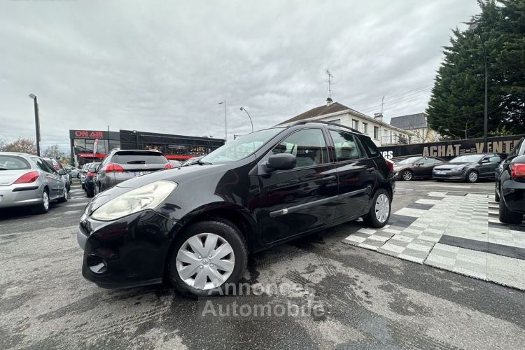 Renault Clio II CAMPUS STE 1.5 DCI 65CH GENERIQUE 3P - <small></small> 3.990 € <small>TTC</small> - #3