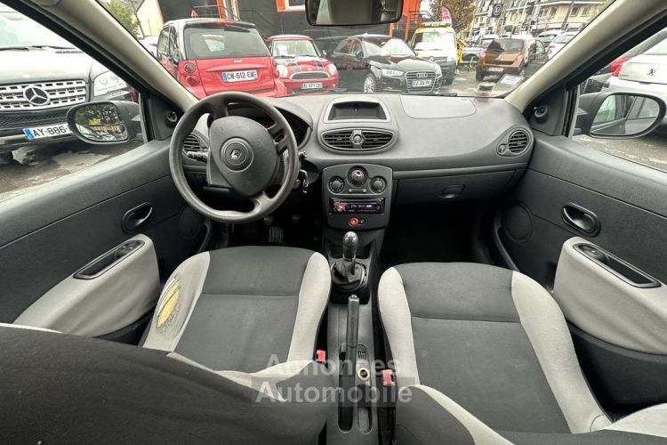 Renault Clio II CAMPUS STE 1.5 DCI 65CH GENERIQUE 3P - <small></small> 3.990 € <small>TTC</small> - #5