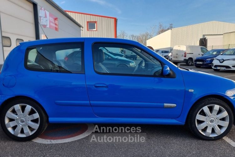 Renault Clio II RS PHASE 3 2.0 182 CV / BLEU DYNAMO / REGULATEUR / DISTRI2025 / 2004 / 82 000 KM - <small></small> 17.990 € <small>TTC</small> - #8