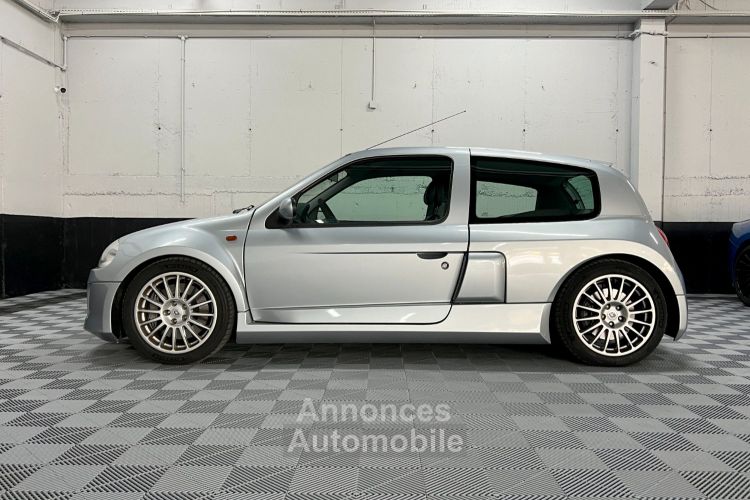 Renault Clio II V6 24S 230 RS - N. 1058 - 16200 Km - COLLECTOR - <small></small> 60.000 € <small></small> - #11