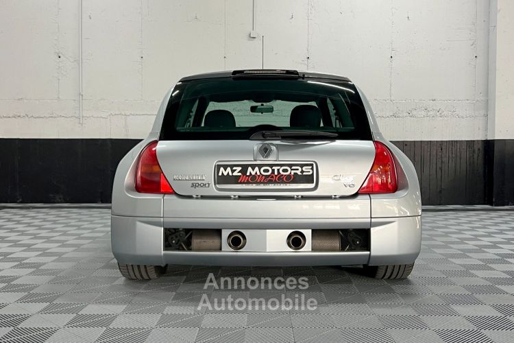 Renault Clio II V6 24S 230 RS - N. 1058 - 16200 Km - COLLECTOR - <small></small> 60.000 € <small></small> - #14