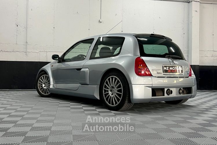 Renault Clio II V6 24S 230 RS - N. 1058 - 16200 Km - COLLECTOR - <small></small> 60.000 € <small></small> - #13