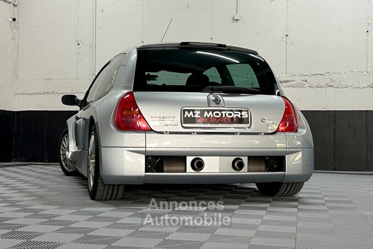 Renault Clio II V6 24S 230 RS - N. 1058 - 16200 Km - COLLECTOR - <small></small> 60.000 € <small></small> - #15