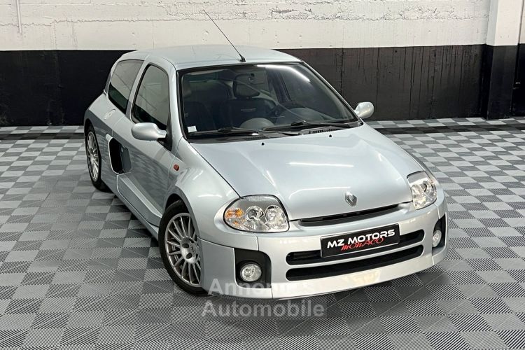 Renault Clio II V6 24S 230 RS - N. 1058 - 16200 Km - COLLECTOR - <small></small> 60.000 € <small></small> - #9