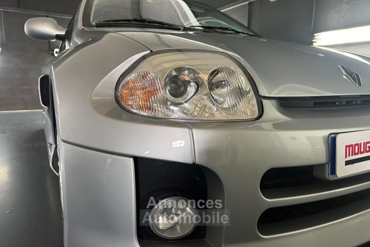 Renault Clio II V6 PHASE 1 24S 230 RS - <small></small> 57.700 € <small>TTC</small> - #22