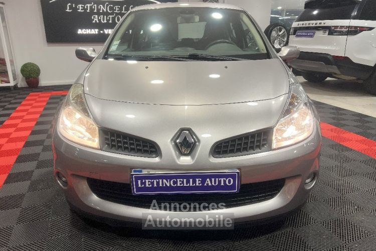 Renault Clio III  2.0 16V 200 Sport - <small></small> 16.990 € <small>TTC</small> - #10