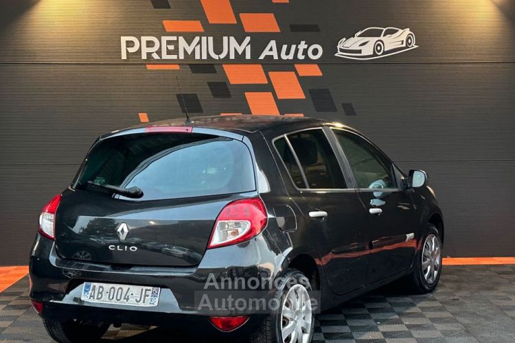 Renault Clio III 1.2 100Cv Distribution Neuve Entretien Complet Climatisation Ct Ok 2027 - <small></small> 4.990 € <small>TTC</small> - #3