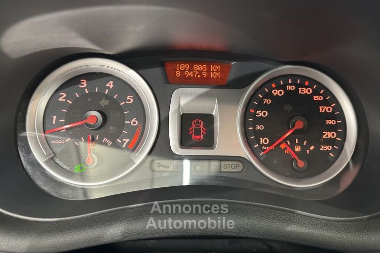 Renault Clio III 1.2 16V 75 eco2 +5PORTES - <small></small> 5.990 € <small>TTC</small> - #12