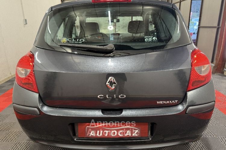 Renault Clio III 1.2 16V 75 Expression +88000KM - <small></small> 5.990 € <small>TTC</small> - #7