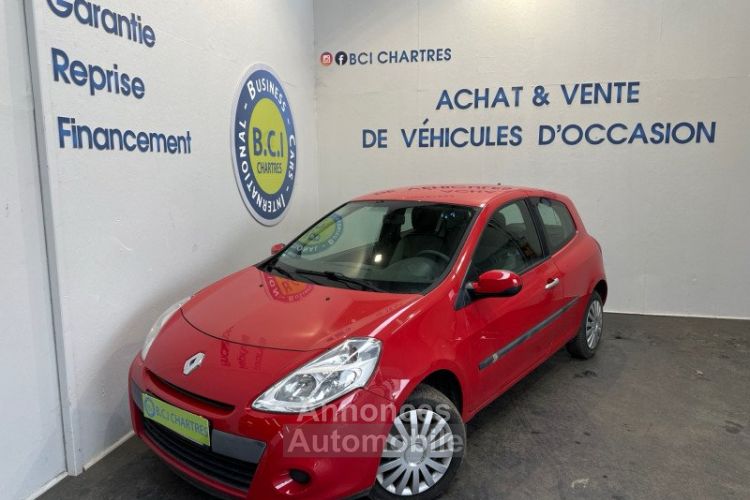 Renault Clio III 1.2 16V 75CH ACCESS 3P - <small></small> 5.990 € <small>TTC</small> - #1