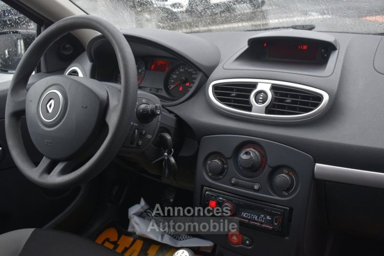 Renault Clio III 1.2 16V 75CH ALIZE 3P - <small></small> 5.990 € <small>TTC</small> - #6