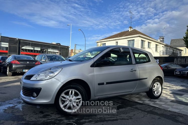 Renault Clio III 1.2 16V 75CH AUTHENTIQUE 3P - <small></small> 4.490 € <small>TTC</small> - #7