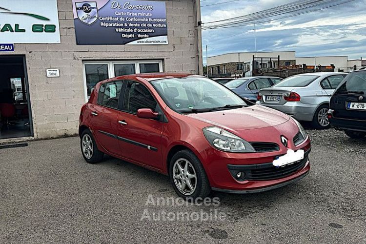 Renault Clio III 1.2 16V 75CH AUTHENTIQUE 5P - <small></small> 3.499 € <small>TTC</small> - #3