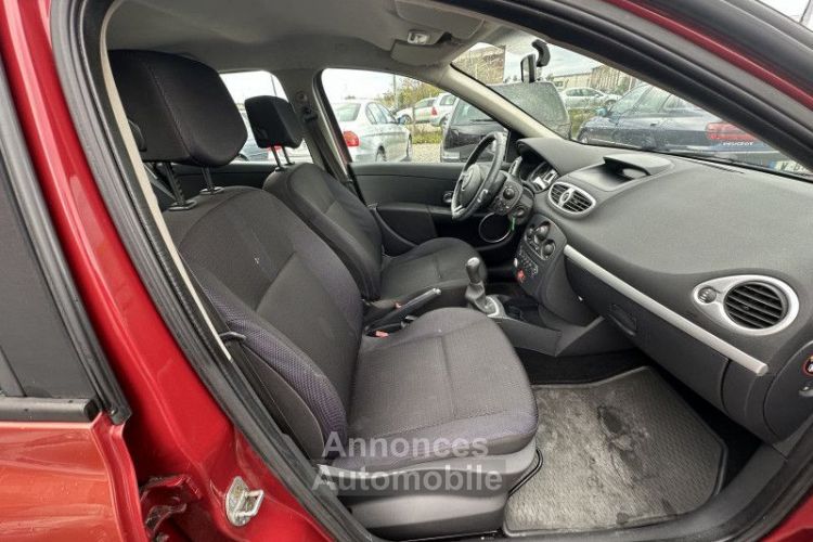 Renault Clio III 1.2 16V 75CH AUTHENTIQUE 5P - <small></small> 3.499 € <small>TTC</small> - #12