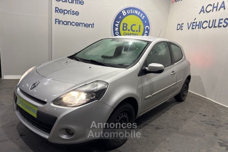 Renault Clio III 1.2 16V 75CH EXPRESS CLIM 3P - <small></small> 6.490 € <small>TTC</small> - #2