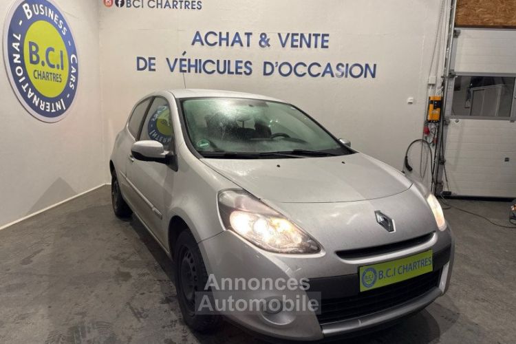 Renault Clio III 1.2 16V 75CH EXPRESS CLIM 3P - <small></small> 6.490 € <small>TTC</small> - #3