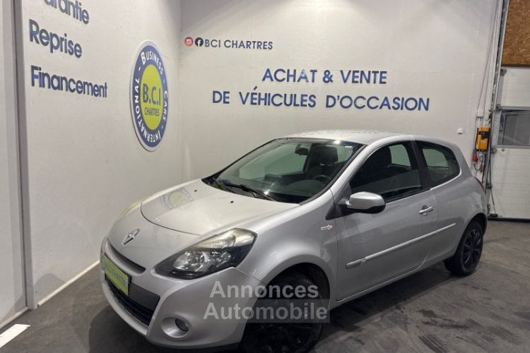 Renault Clio III 1.2 16V 75CH EXPRESS CLIM 3P - <small></small> 7.390 € <small>TTC</small> - #1