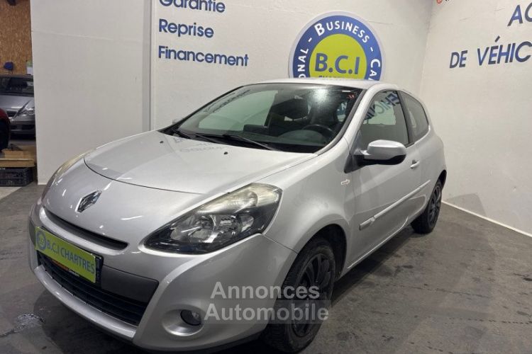 Renault Clio III 1.2 16V 75CH EXPRESS CLIM 3P - <small></small> 7.390 € <small>TTC</small> - #3