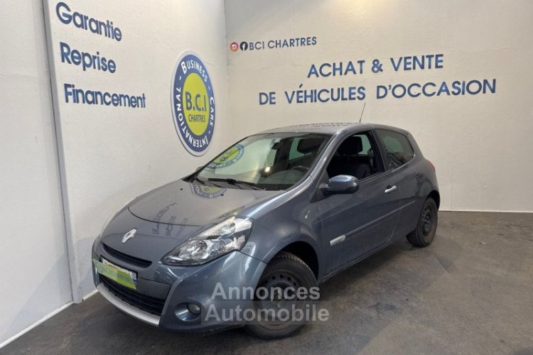 Renault Clio III 1.2 16V 75CH EXPRESS CLIM 3P - <small></small> 5.990 € <small>TTC</small> - #1