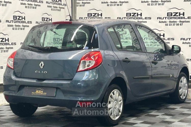 Renault Clio III 1.2 16V 75CH EXPRESS CLIM 5P - <small></small> 6.990 € <small>TTC</small> - #4