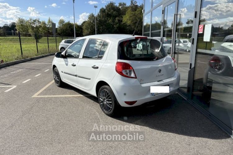 Renault Clio III 1.2 16v 75ch Express Clim 5p - <small></small> 17.990 € <small>TTC</small> - #2