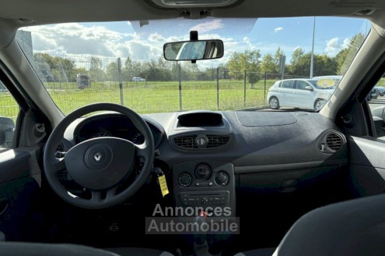 Renault Clio III 1.2 16v 75ch Express Clim 5p - <small></small> 17.990 € <small>TTC</small> - #5