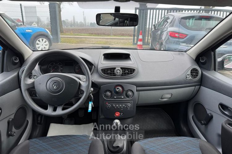 Renault Clio III 1.2 16V Authentique - <small></small> 3.999 € <small>TTC</small> - #5