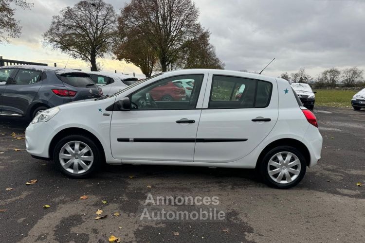 Renault Clio III 1.2 16V YAHOO 1ère main - <small></small> 5.750 € <small>TTC</small> - #2