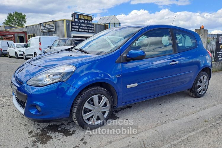 Renault Clio III 1.2 i eco2 75 cv - <small></small> 3.990 € <small>TTC</small> - #1