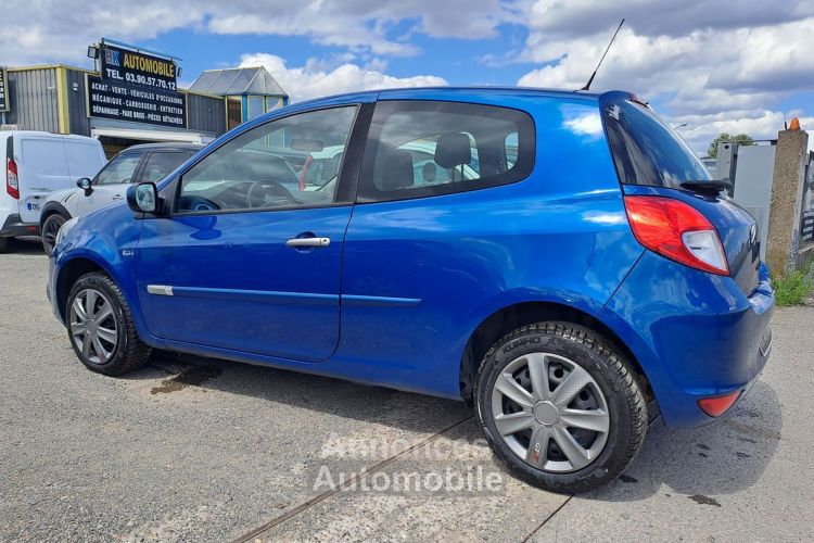 Renault Clio III 1.2 i eco2 75 cv - <small></small> 3.990 € <small>TTC</small> - #3