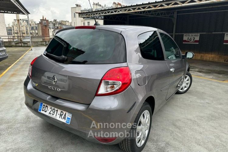 Renault Clio III 1.2 TCE 100CH DYNAMIQUE TOMTOM EURO5 3P - <small></small> 7.700 € <small>TTC</small> - #4