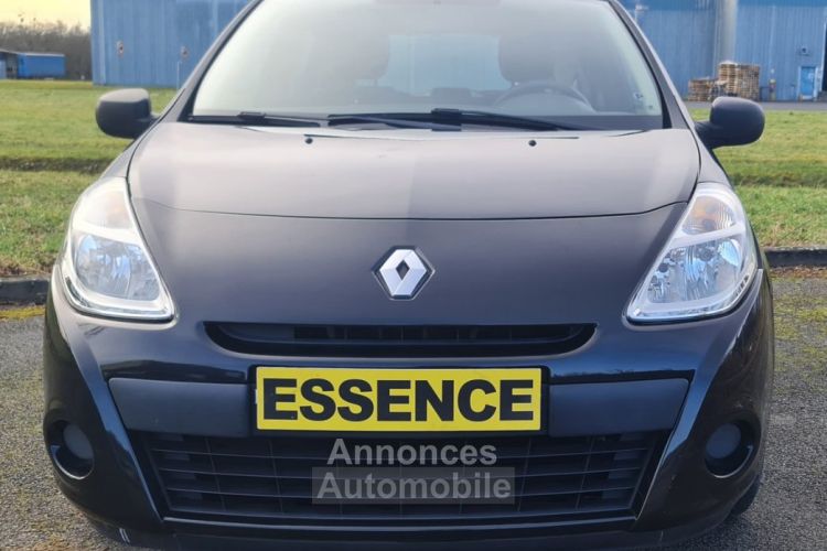 Renault Clio III 1.2i 16V 75ch (5 cv) - BVM5 3 Portes Noir eco2 Yahoo 2012 - <small></small> 6.990 € <small>TTC</small> - #3