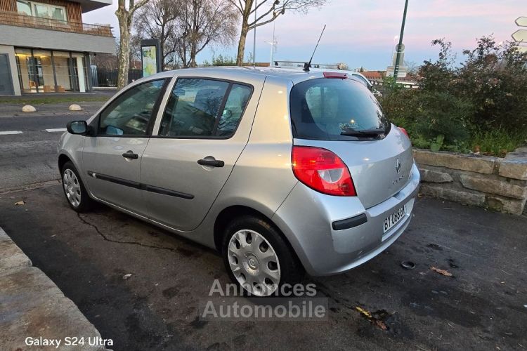 Renault Clio III 1.2l 16v 75ch GARANTIE - <small></small> 2.990 € <small>TTC</small> - #4