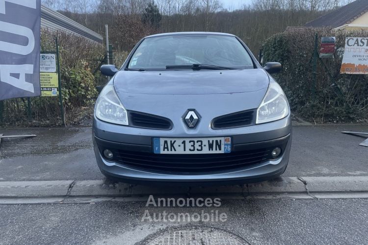 Renault Clio III 1.5 dCi 1461cm3 86cv  - <small></small> 4.000 € <small>TTC</small> - #2